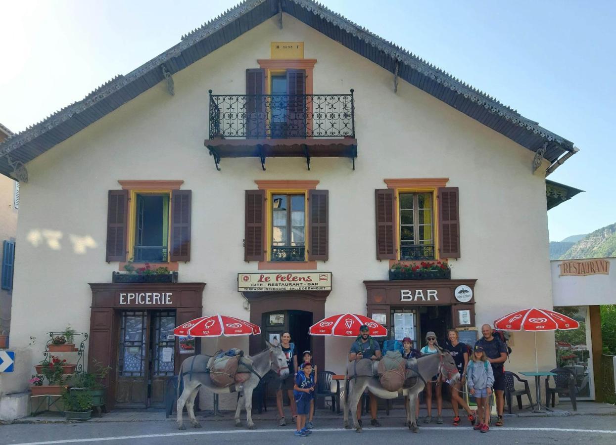 Gite Le Pelens Saint-Martin-dʼEntraunes Kültér fotó