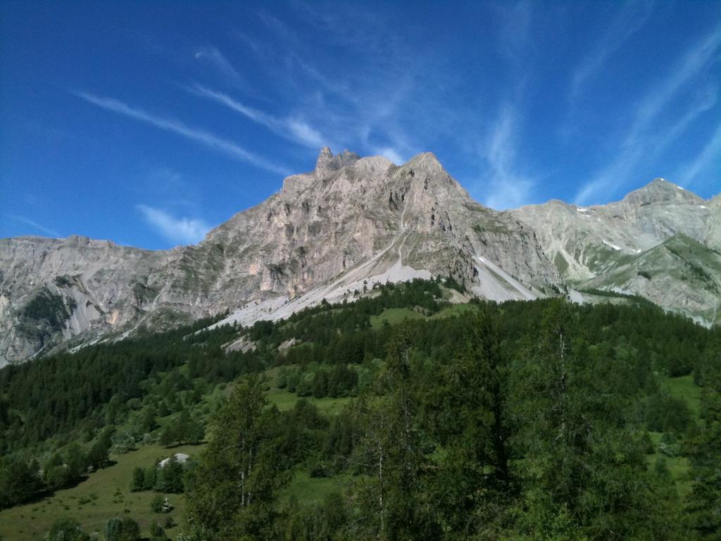 Gite Le Pelens Saint-Martin-dʼEntraunes Kültér fotó
